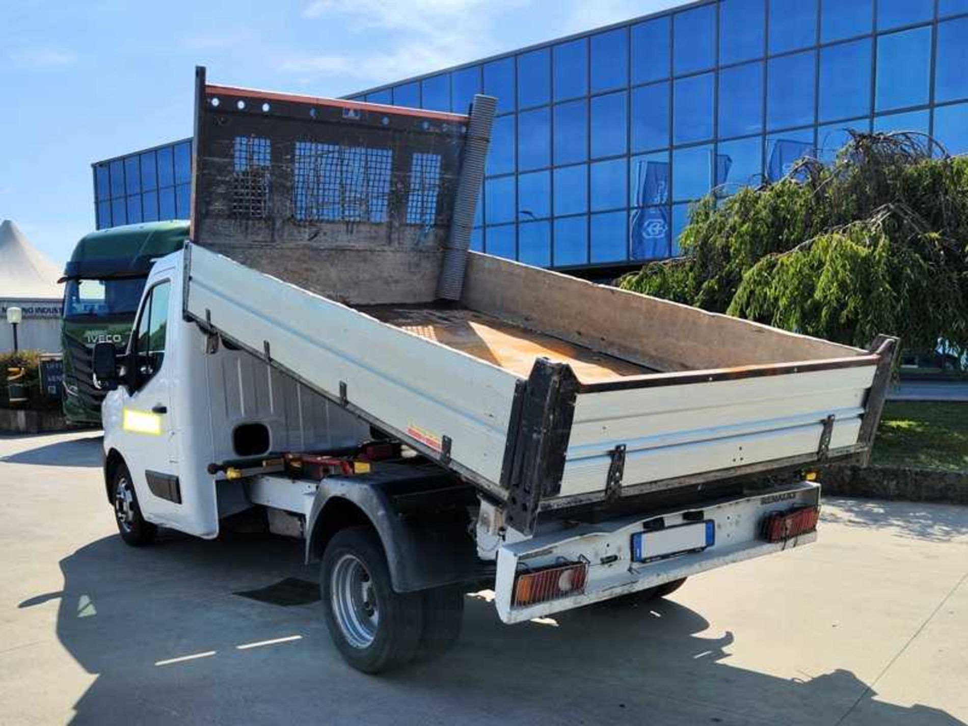 RENAULT MASTER T35 2.3 145CV RIBALTABILE - Lombardia Truck