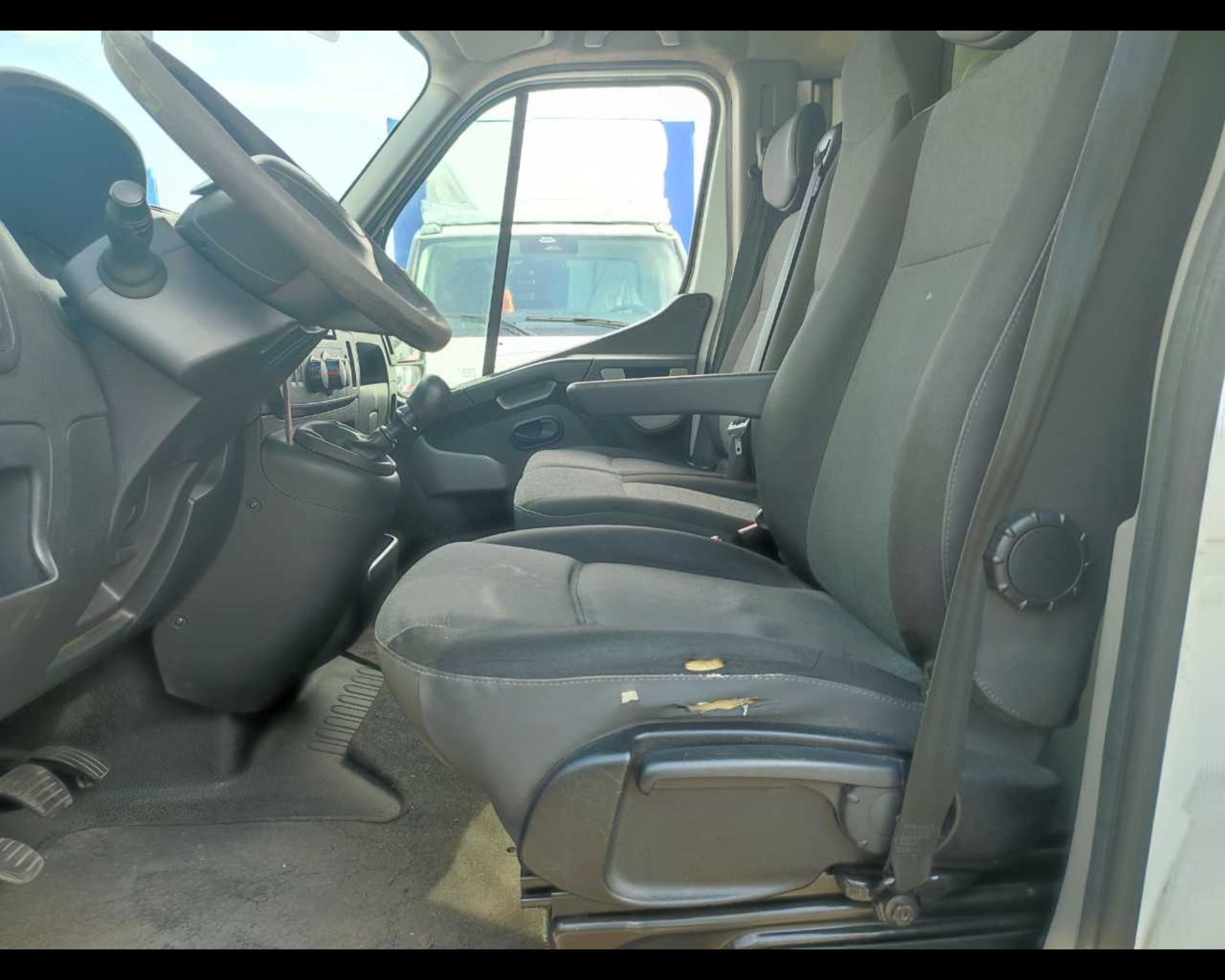 RENAULT Master T35 2.3 dci 145cv L3 BOX E SPONDA - Lombardia Truck