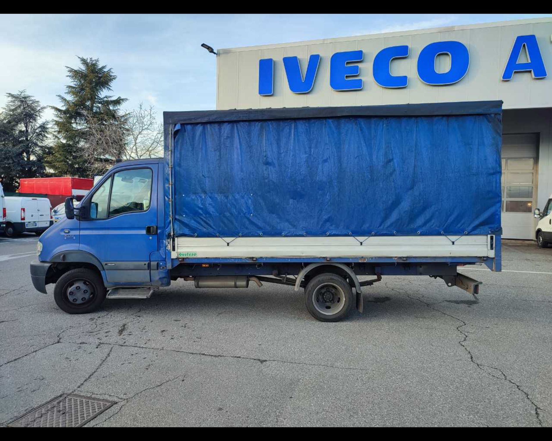 RENAULT TRUCKS MASCOTT  - Lombardia Truck