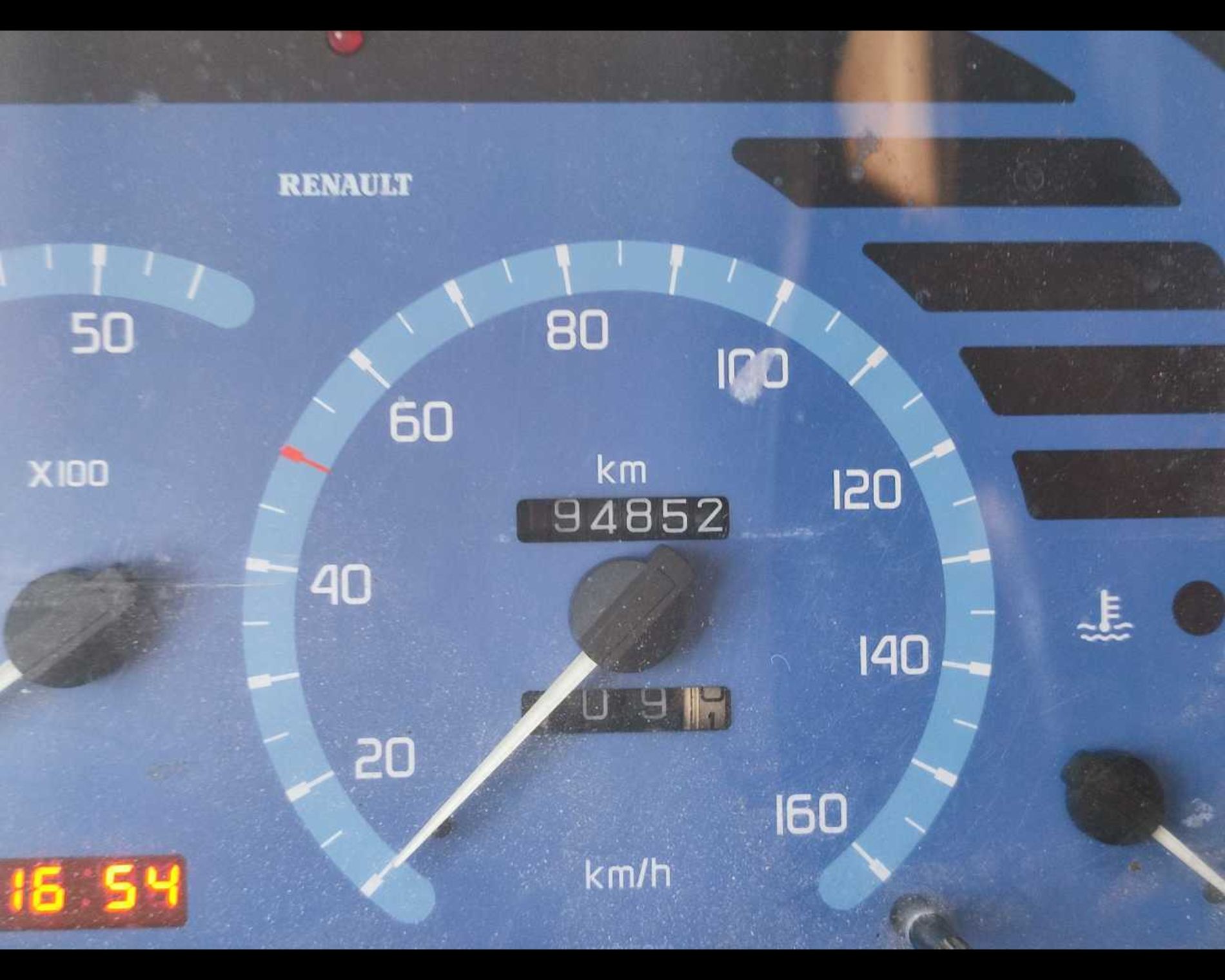 RENAULT TRUCKS MASCOTT  - Lombardia Truck