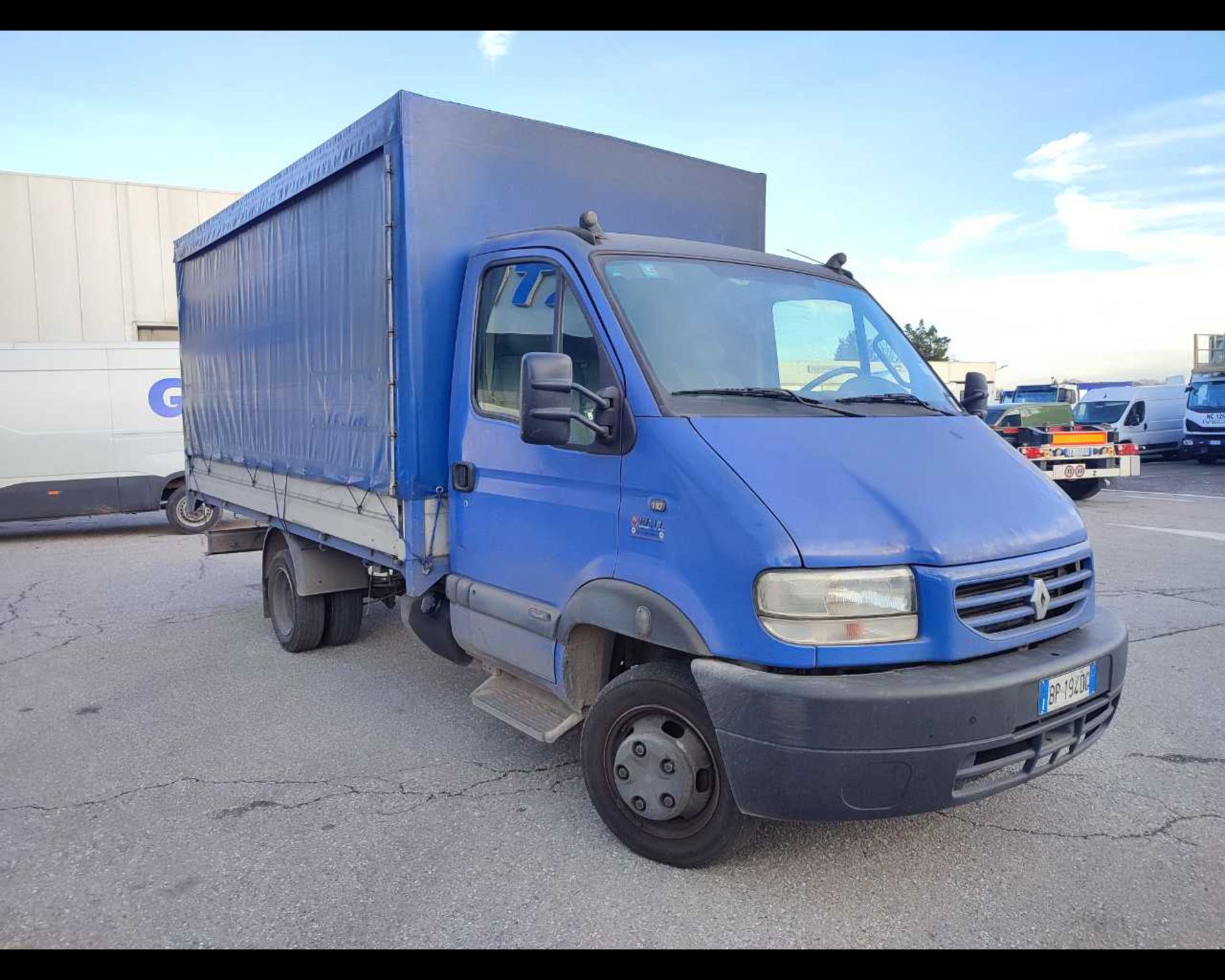 RENAULT TRUCKS MASCOTT  - Lombardia Truck