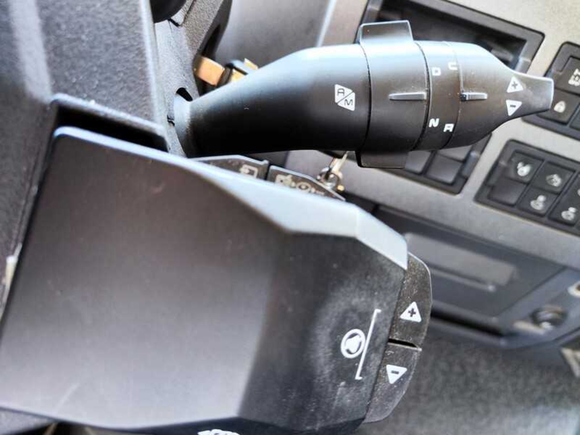 RENAULT T260 T480 CISTERNA PER GRANULATI E PULVIRULENTI - Lombardia Truck