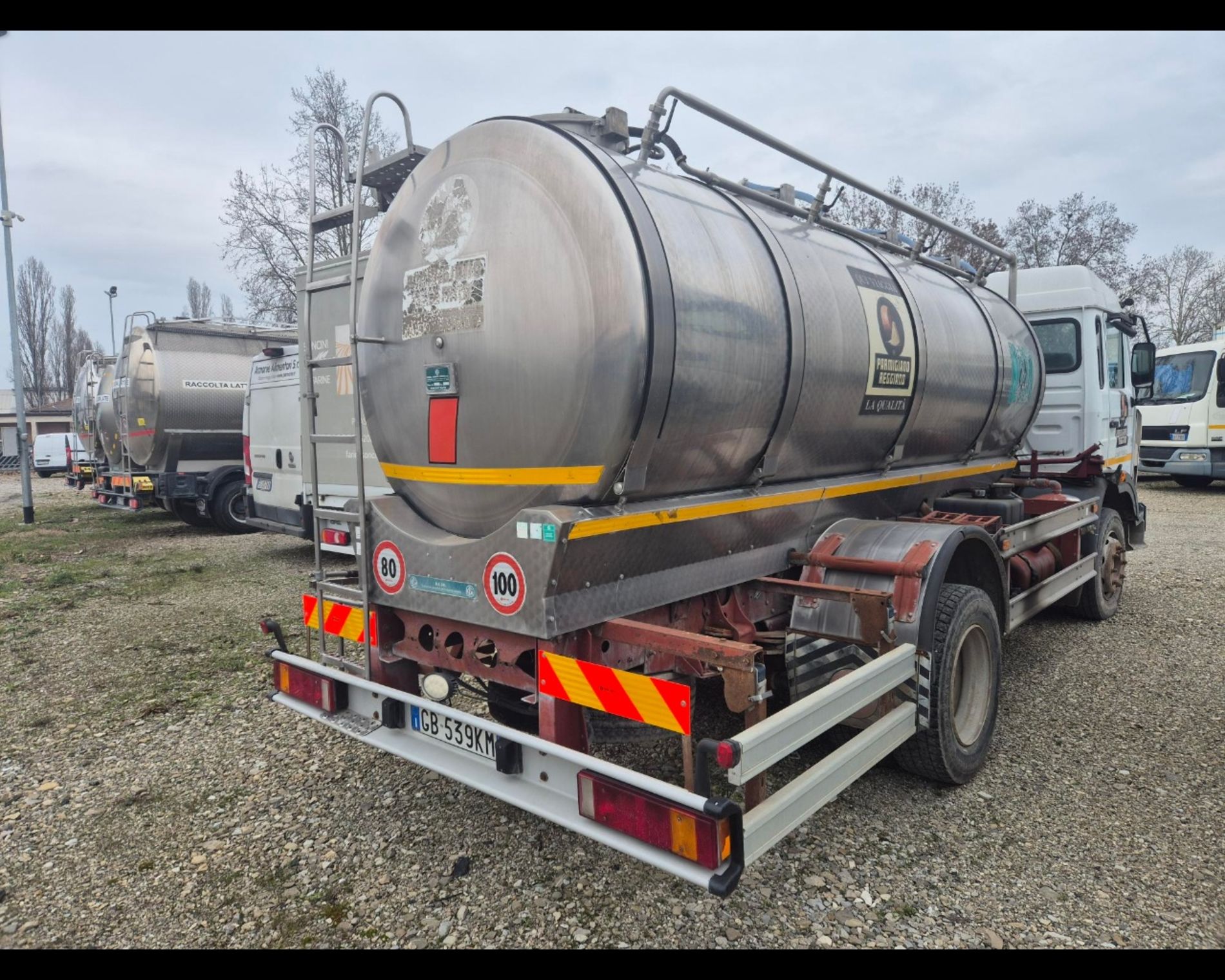 RENAULT TRUCKS 40ACJ1 - CISTERNA - Lombardia Truck
