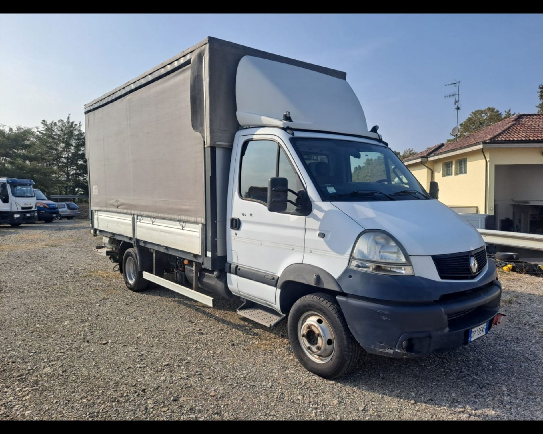 RENAULT TRUCKS RENAULT MASCOTT CENTINA CON SPONDA - Lombardia Truck