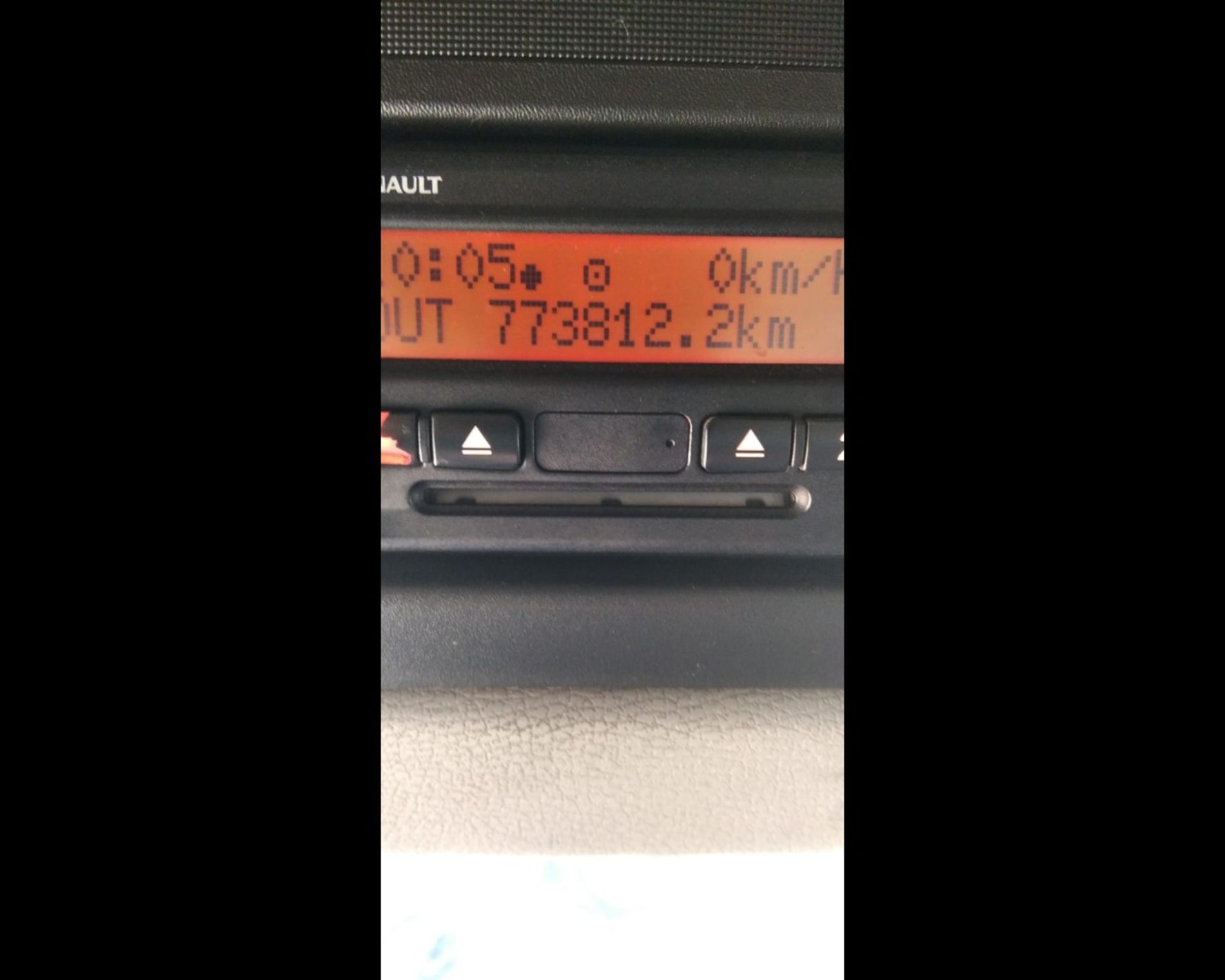 RENAULT TRUCKS RENAULT - CENTINA + SPONDA MT.7,50 ALZA/ABBASSA - Lombardia Truck