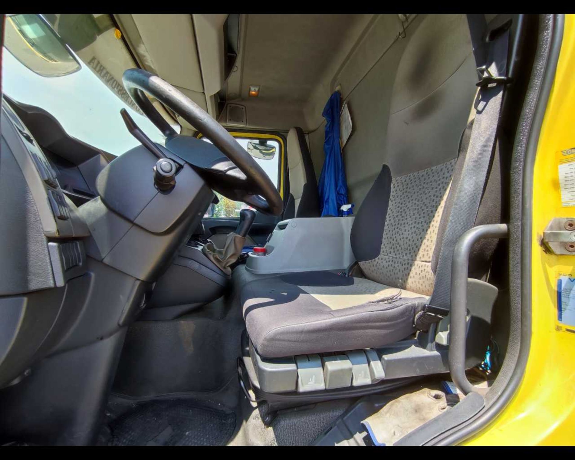 RENAULT V.I. MIDLUM 160 FRIGO - Lombardia Truck