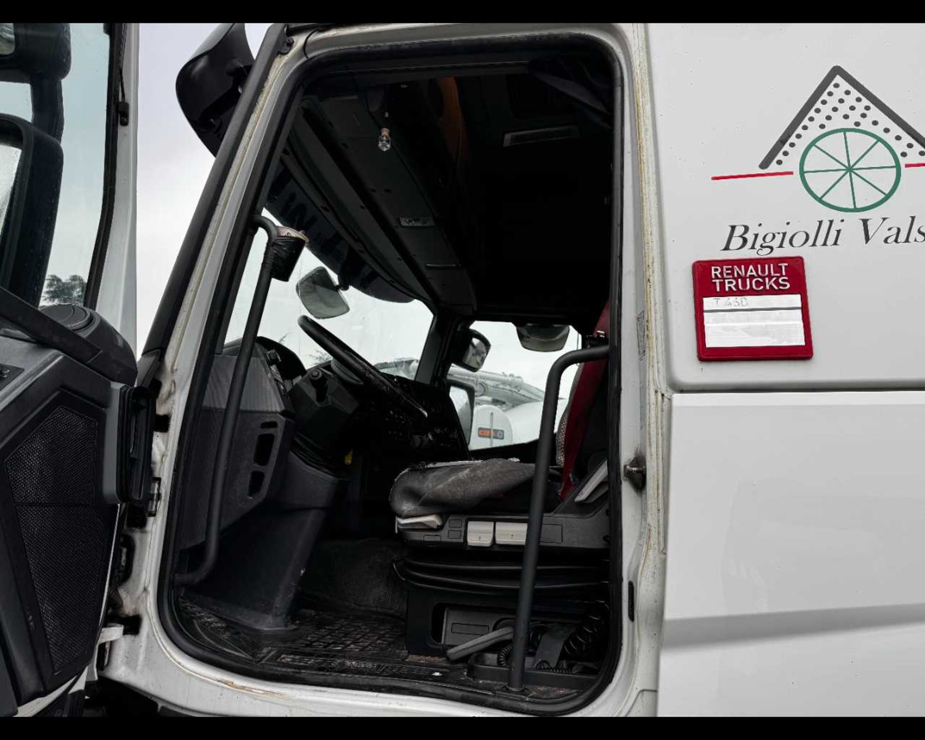 RENAULT V.I. T PREMIUM - Lombardia Truck