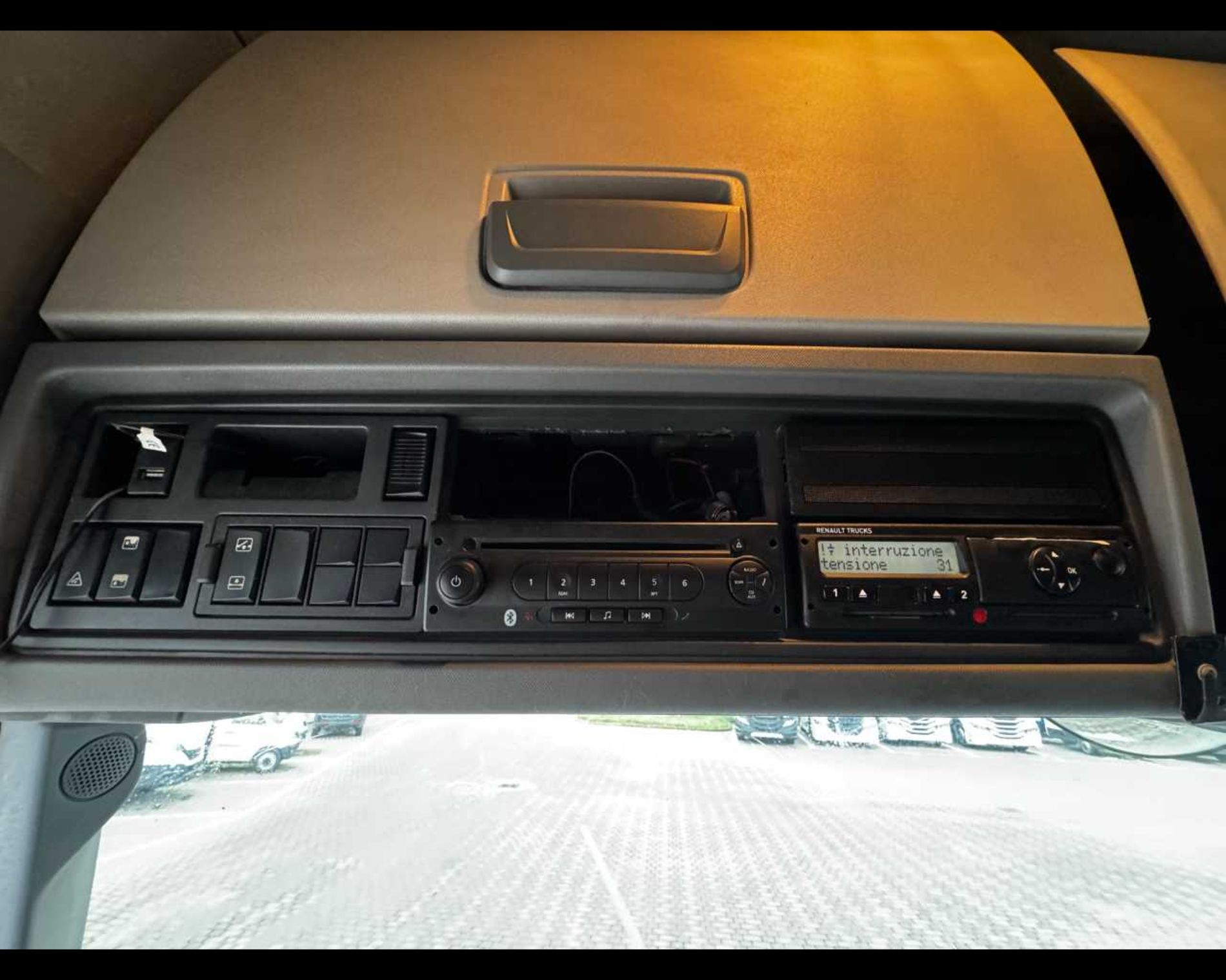 RENAULT V.I. T PREMIUM - Lombardia Truck