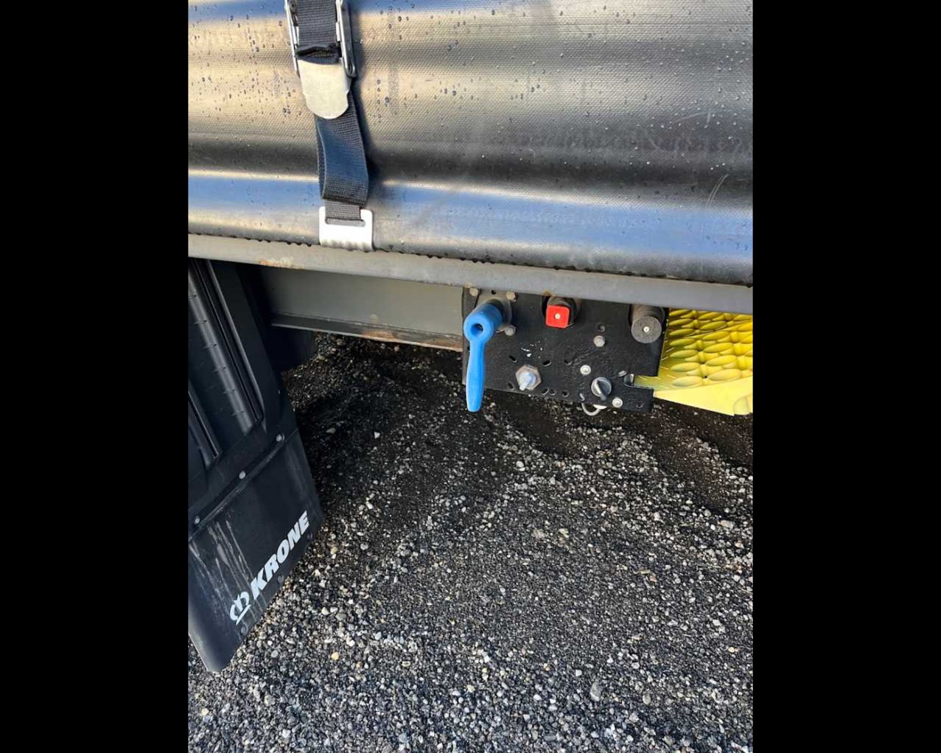 RIMORCHI  SEMIRIMORCHI SEMIRIMORCHIO KRONE SD01 27 C06CN0 - CASSONE CENTINE TELONE - Lombardia Truck