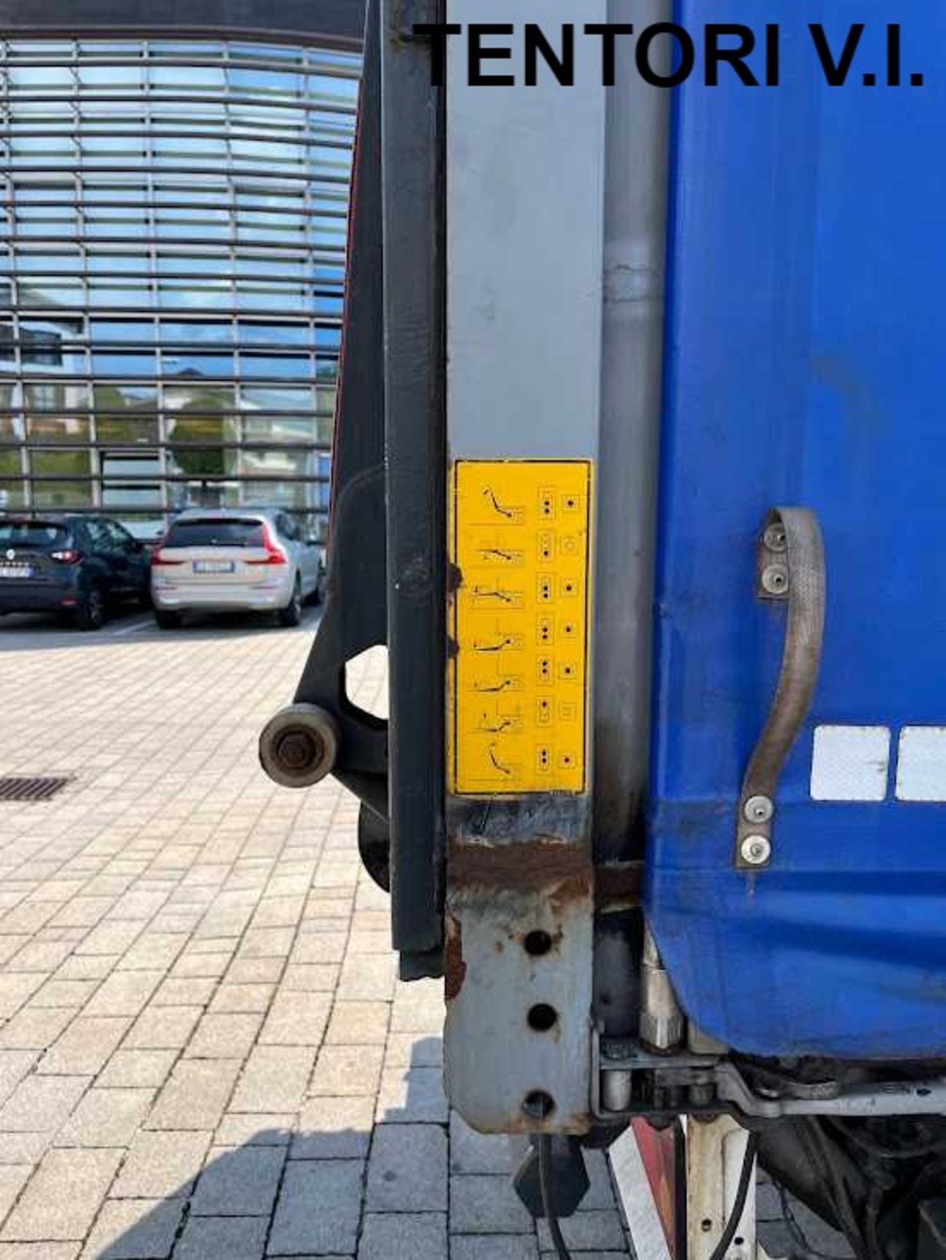 RIMORCHI  SEMIRIMORCHI SEMIRIMORCHIO KRONE SZP - CASSONE CENTINE TELONE - Lombardia Truck