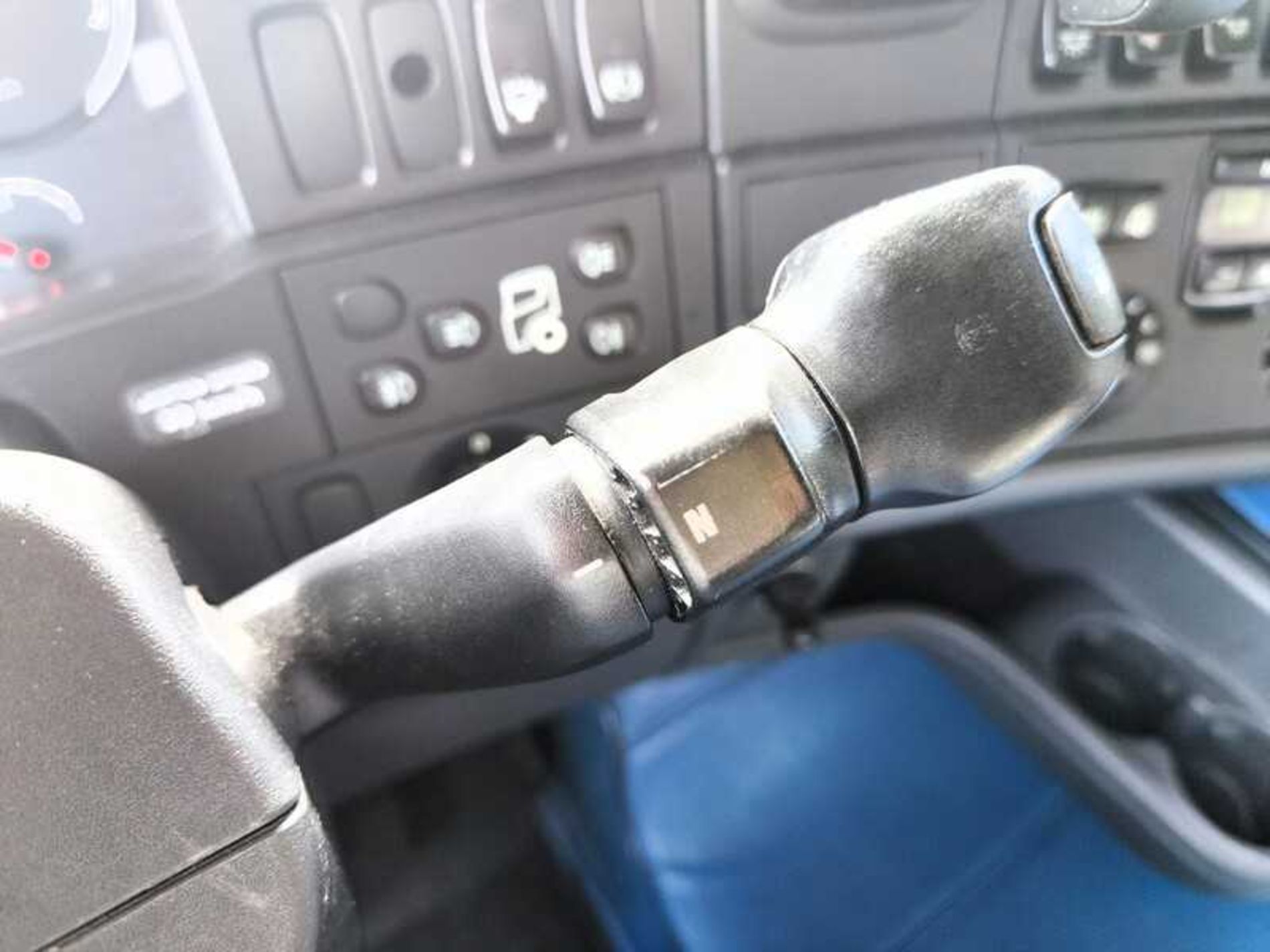 SCANIA R490 TRATTORE - Lombardia Truck