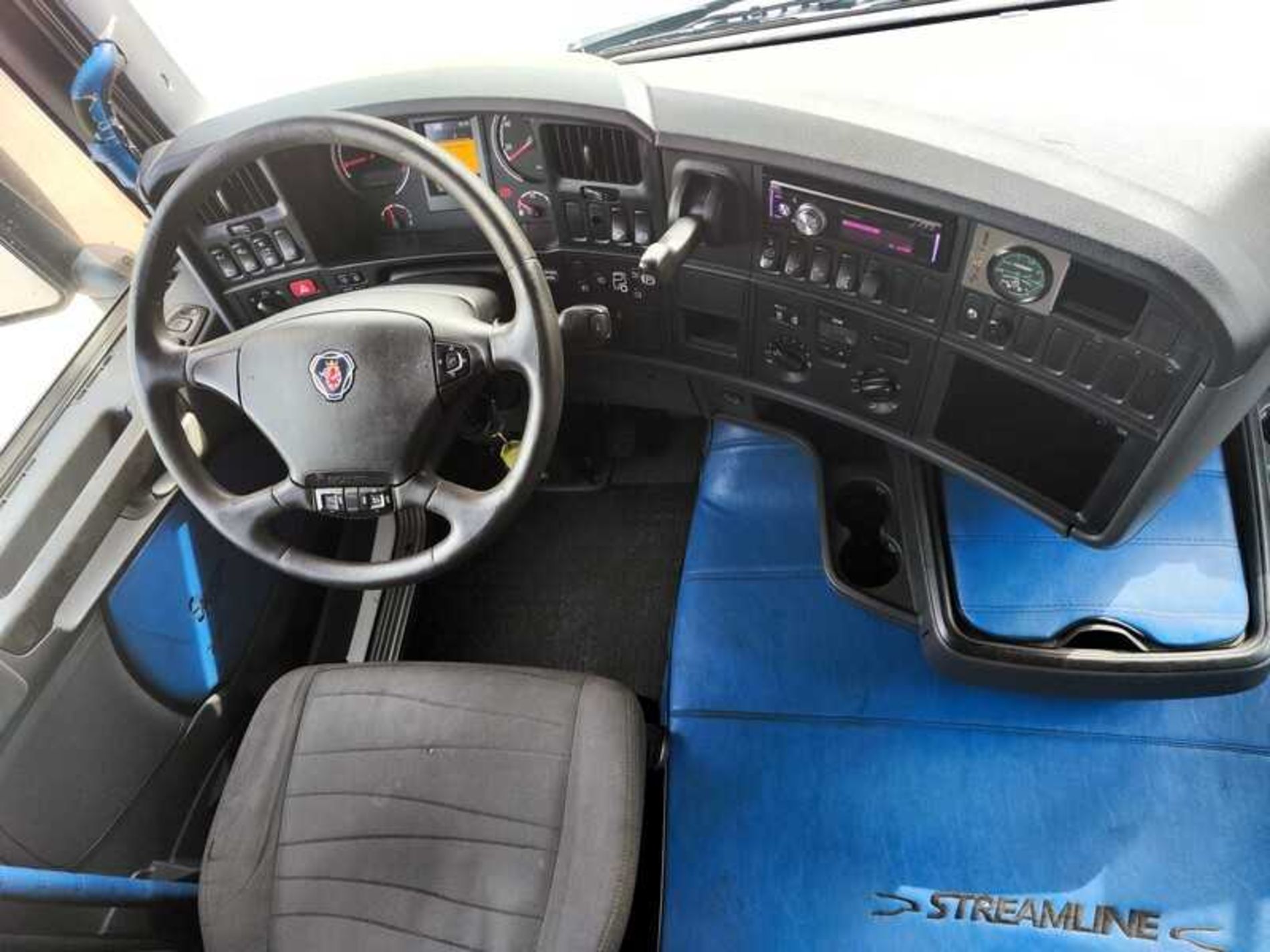 SCANIA R490 TRATTORE - Lombardia Truck