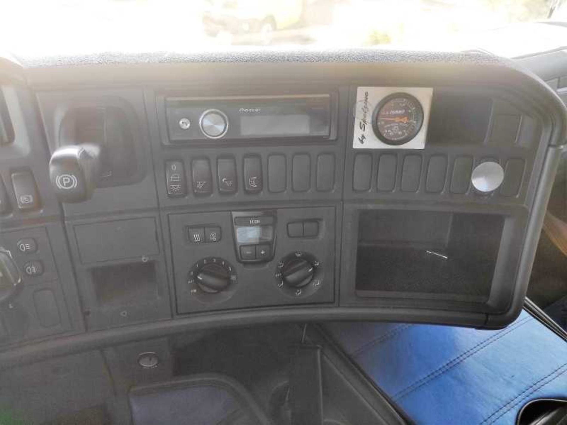 SCANIA R490 TRATTORE - Lombardia Truck