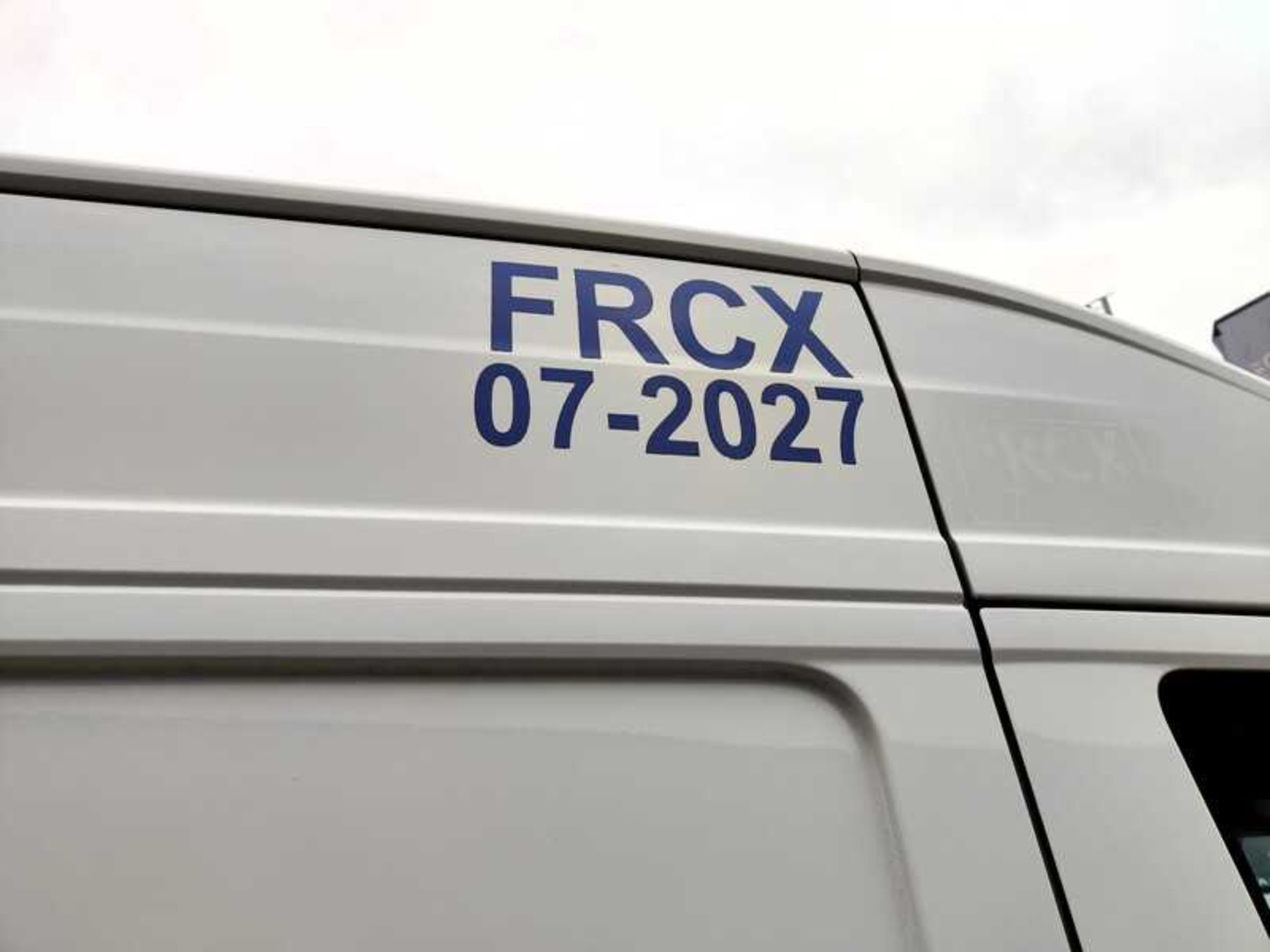 VOLKSWAGEN CRAFTER 35 2.0 177CV COIBENTATO CON FRIGO - Lombardia Truck