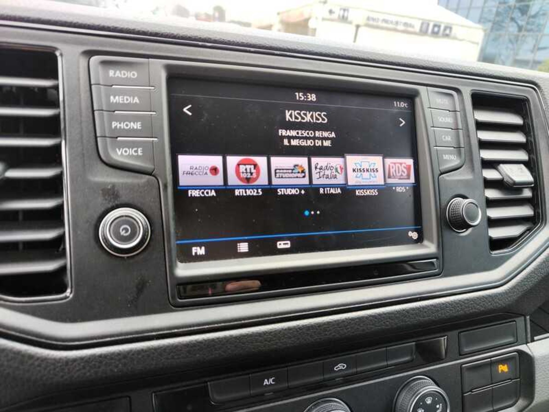 VOLKSWAGEN CRAFTER 35 2.0 177CV COIBENTATO CON FRIGO - Lombardia Truck