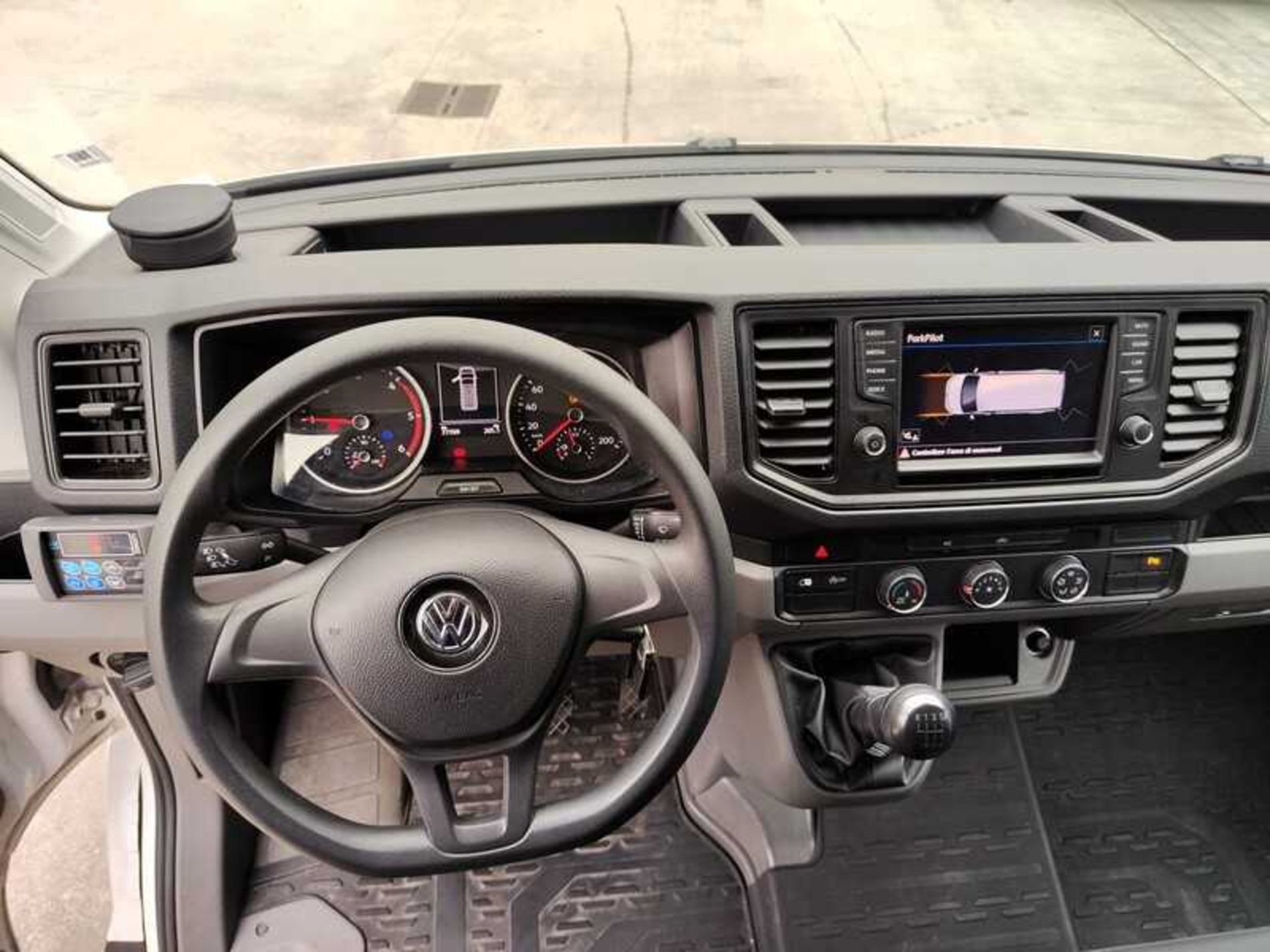 VOLKSWAGEN CRAFTER 35 2.0 177CV COIBENTATO CON FRIGO - Lombardia Truck