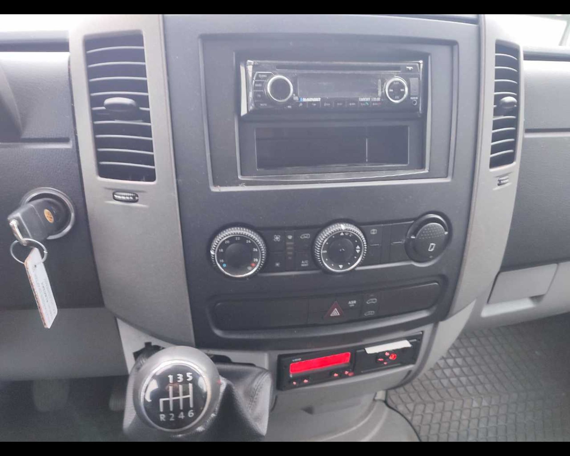 VOLKSWAGEN CRAFTER 50 - Lombardia Truck