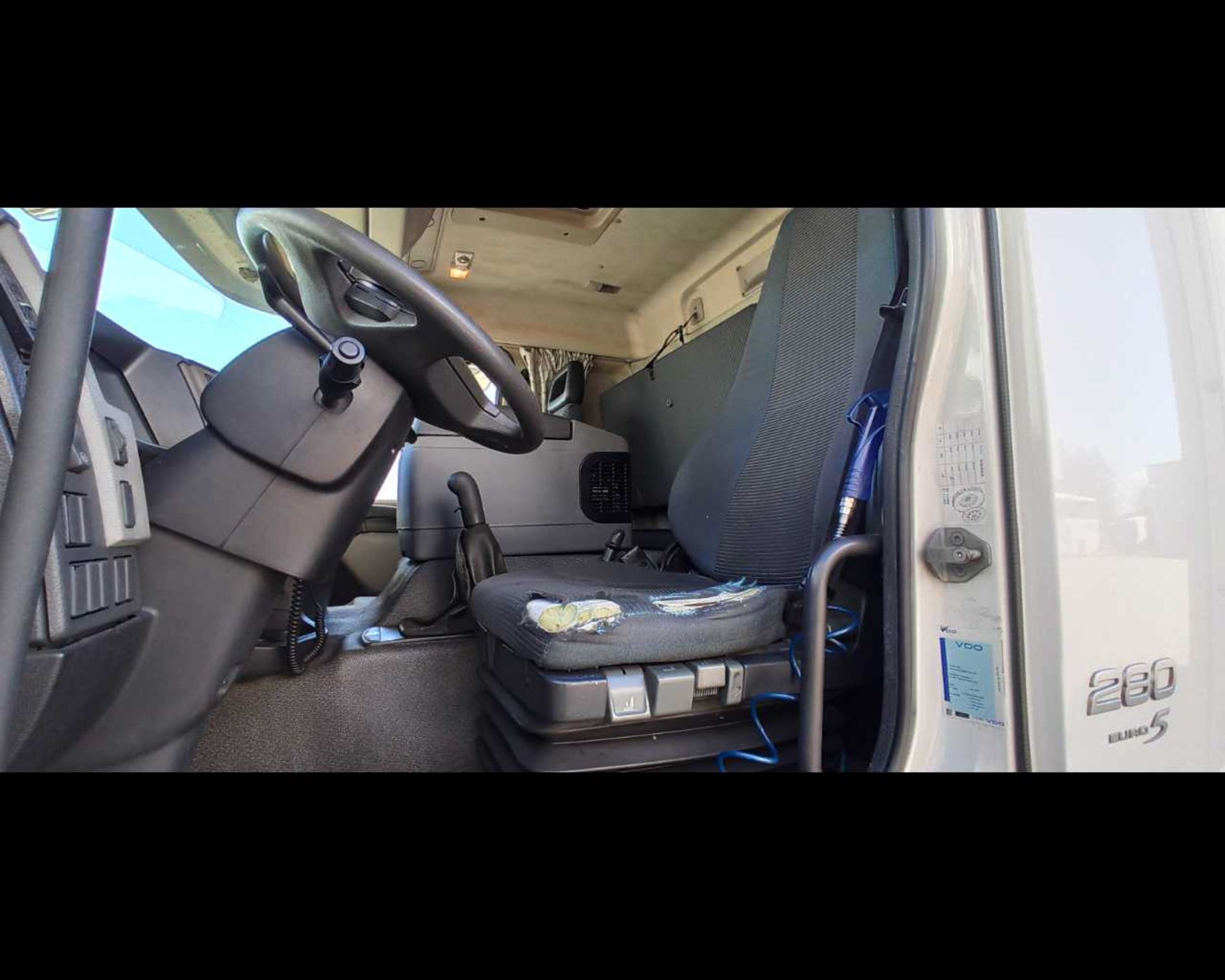 VOLVO FE 280 CENT - Lombardia Truck