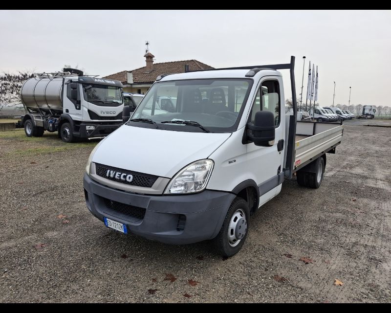 IVECO 35C13 - cabinato 4x2 - Lombardia Truck
