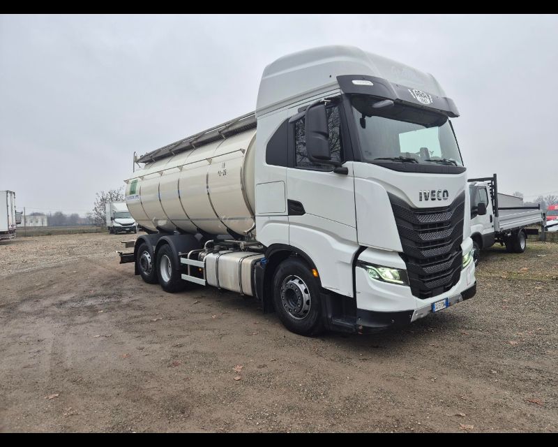 IVECO AS280X53Y/PS ON - C X-Way MY19 AS C11/C13 6x2P Cisterna / Silo - Lombardia Truck